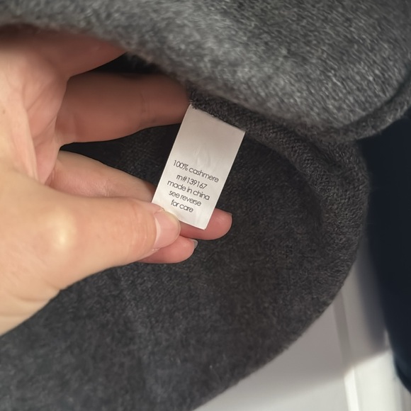 Skull 100% Cashmere Sweater with Crystals - Picture 3 of 9